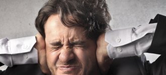 Что делать в домашних условиях, когда заложило ухо
